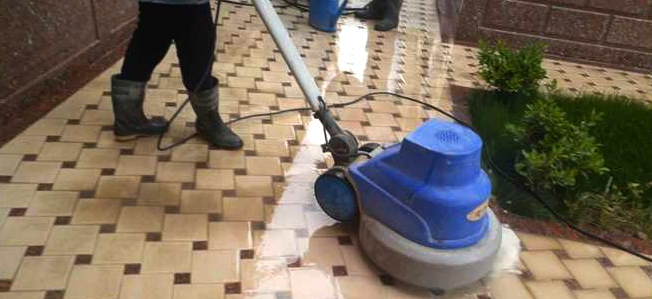 Чистка брусчатки